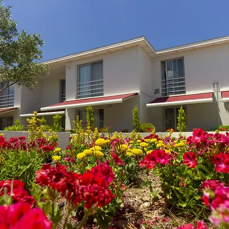 Hotel Vela Garden *