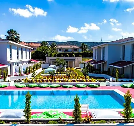 Vela Garden Çeşme