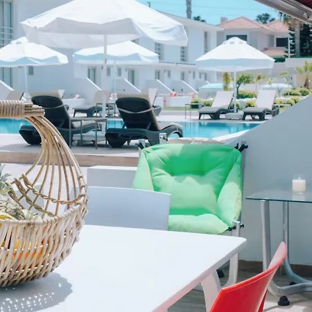 Vela Garden Otel *
